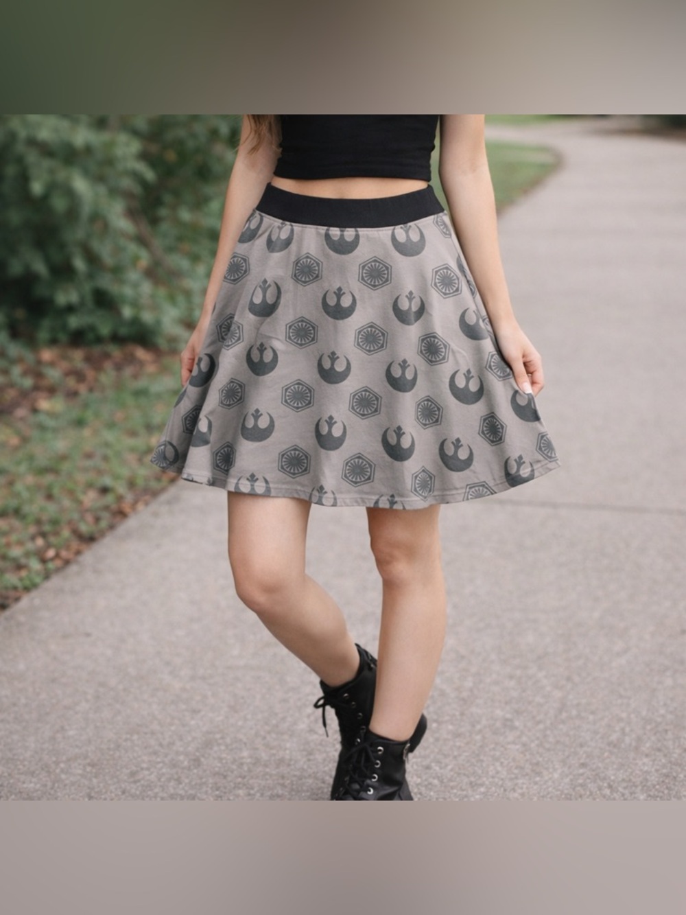 Star Wars Skater Skirt Size M Gray Rebel Empire Symbols